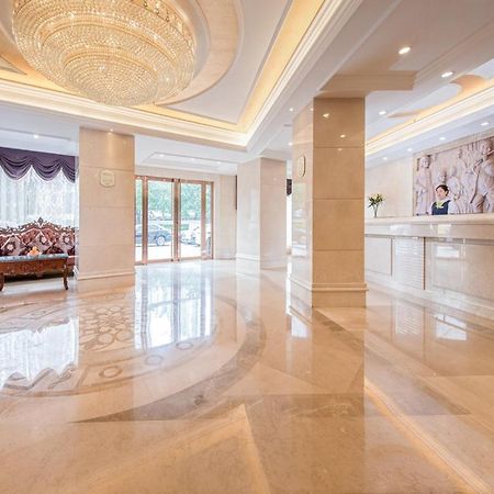 Vienna 3 Best Hotel Guangzhou Guangzhou Tower Экстерьер фото